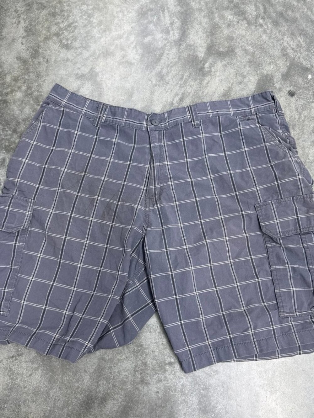Faded Glory shorts gray plaid cargo pockets button zip fly size 44